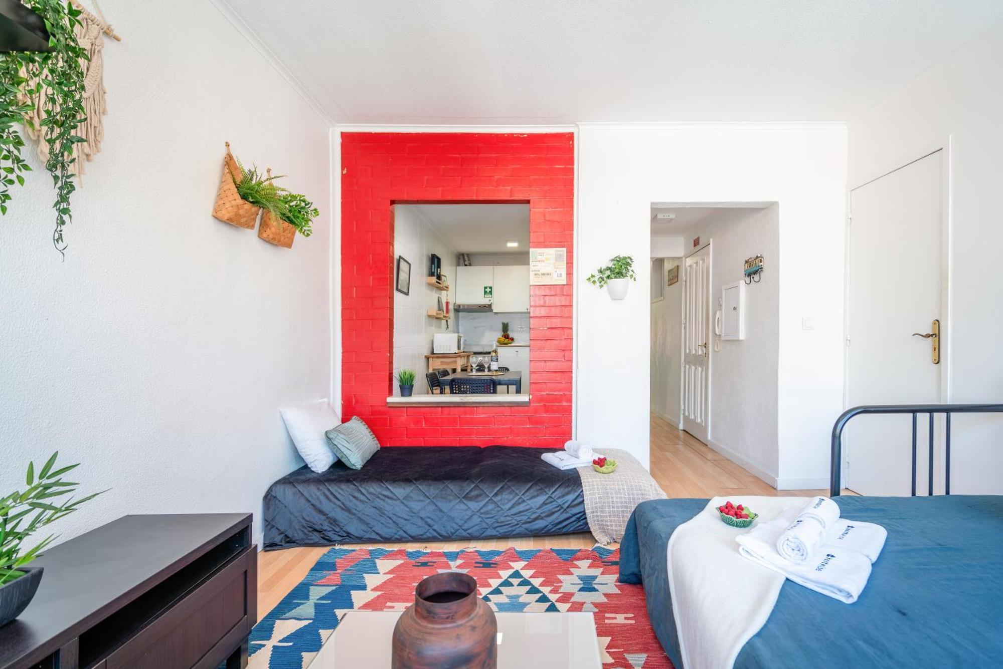 Апартаменты Host Wise - Large Flat W Terrace - Ace Location At Aliados Порту Экстерьер фото