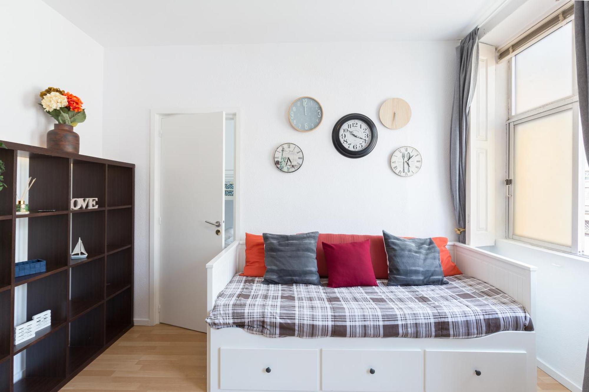 Апартаменты Host Wise - Large Flat W Terrace - Ace Location At Aliados Порту Экстерьер фото